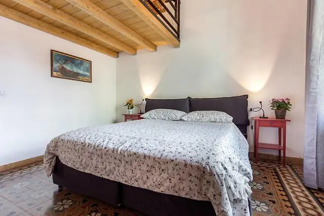 Lorenzo Magnifico Typical Home Heart Of Florence Apartment