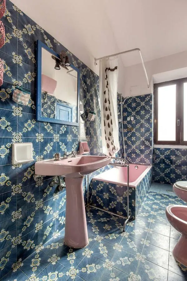 Lorenzo Magnifico Typical Home Heart Of Florence Apartment