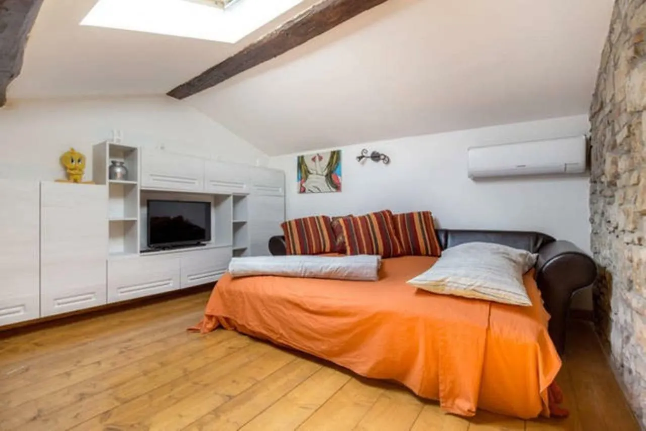 Lorenzo Magnifico Typical Home Heart Of Florence Apartment