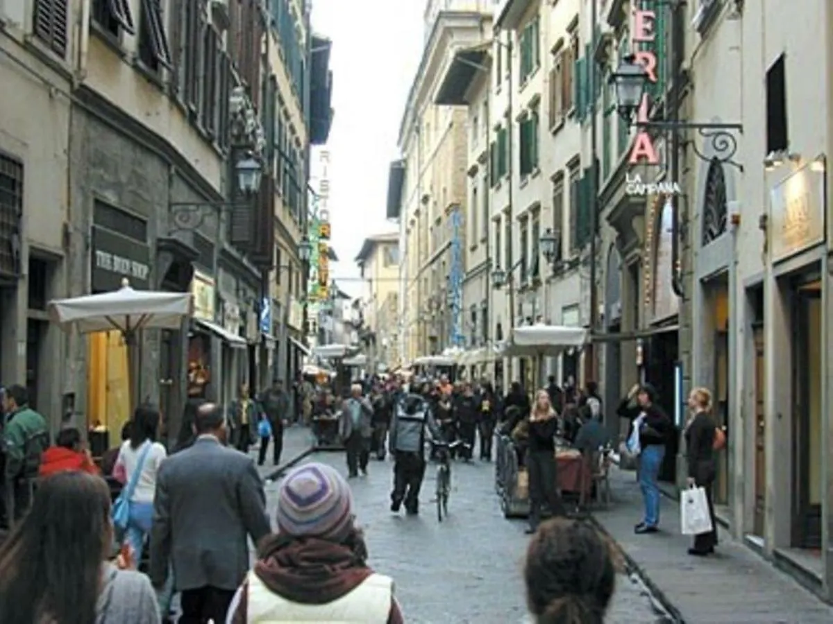 Lorenzo Magnifico Typical Home Heart Of Florence