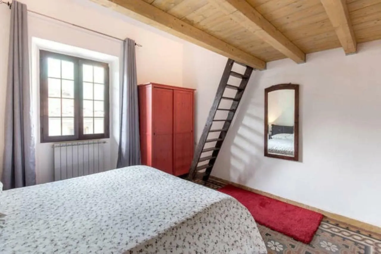 Lorenzo Magnifico Typical Home Heart Of Florence Italy