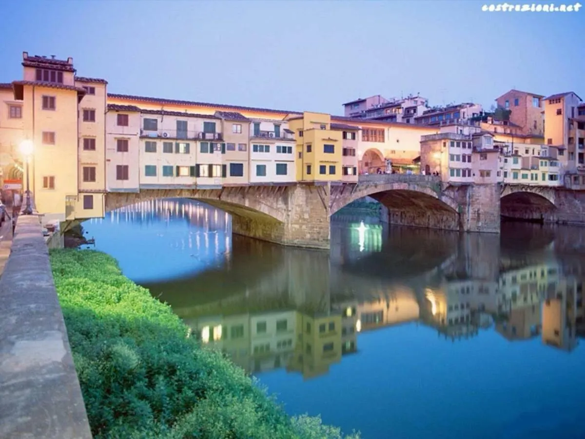 Lorenzo Magnifico Typical Home Heart Of Florence Italy